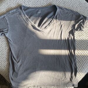 Size S fits like M gently worn Aerie baggy tee